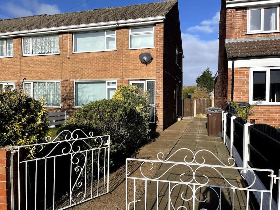 Holiday home Superb 3 Bed House, Close To Centre , Private Parking On Gated Premise